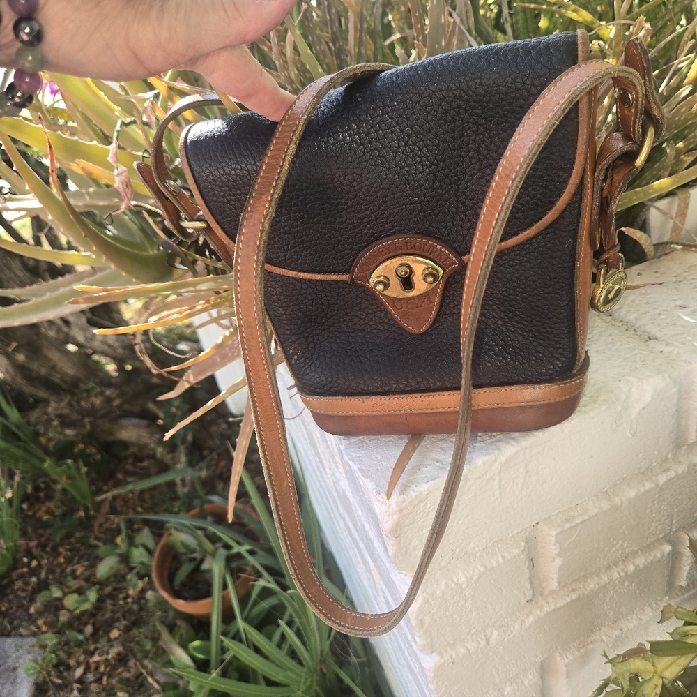 Rare Vintage Dooney & Bourke Calvary Spectator. Excellent Condition. 1992 Fall